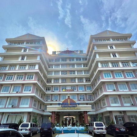Ohulu Guesthouse Medan Buitenkant foto
