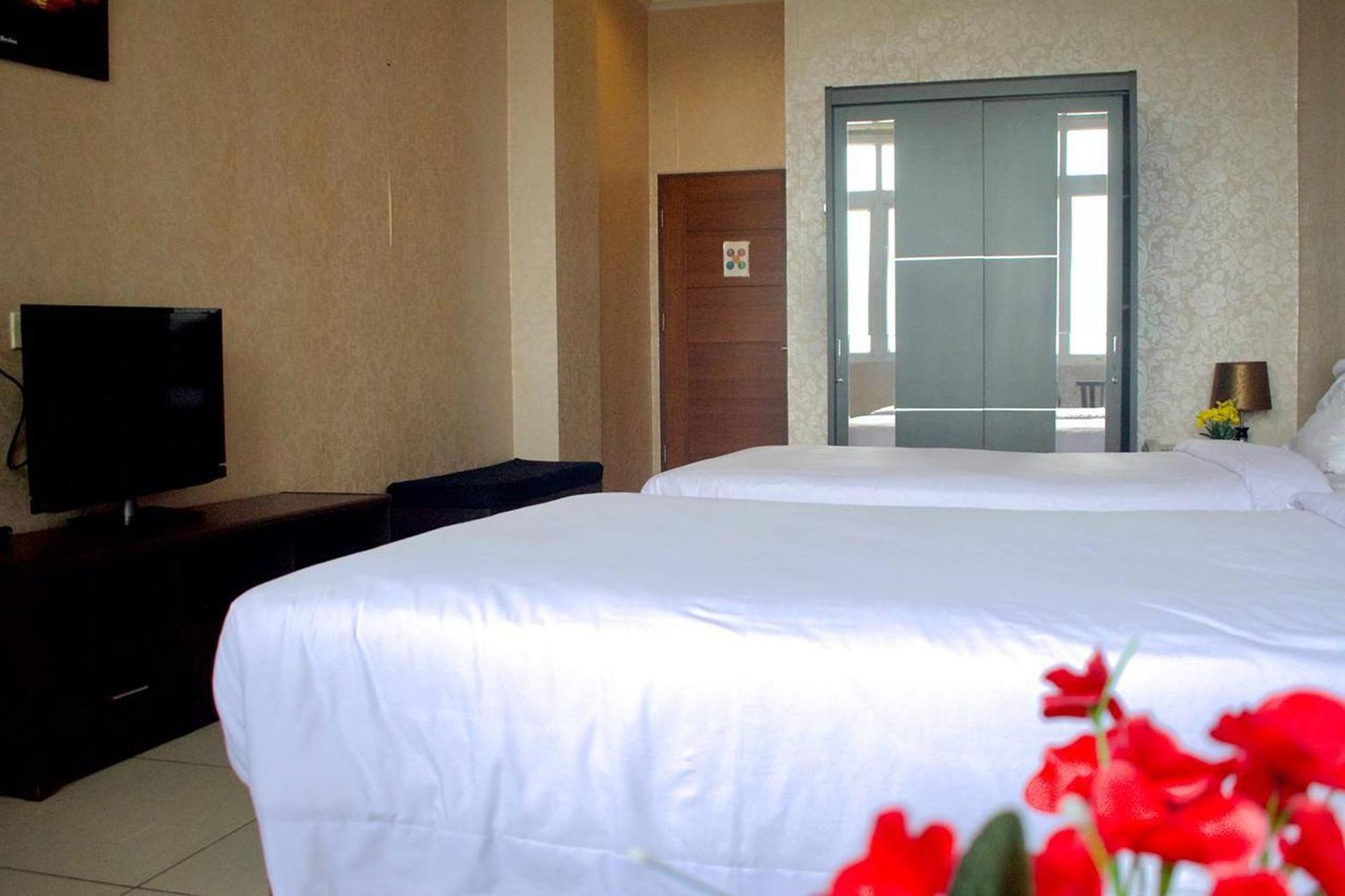 Ohulu Guesthouse Medan Buitenkant foto