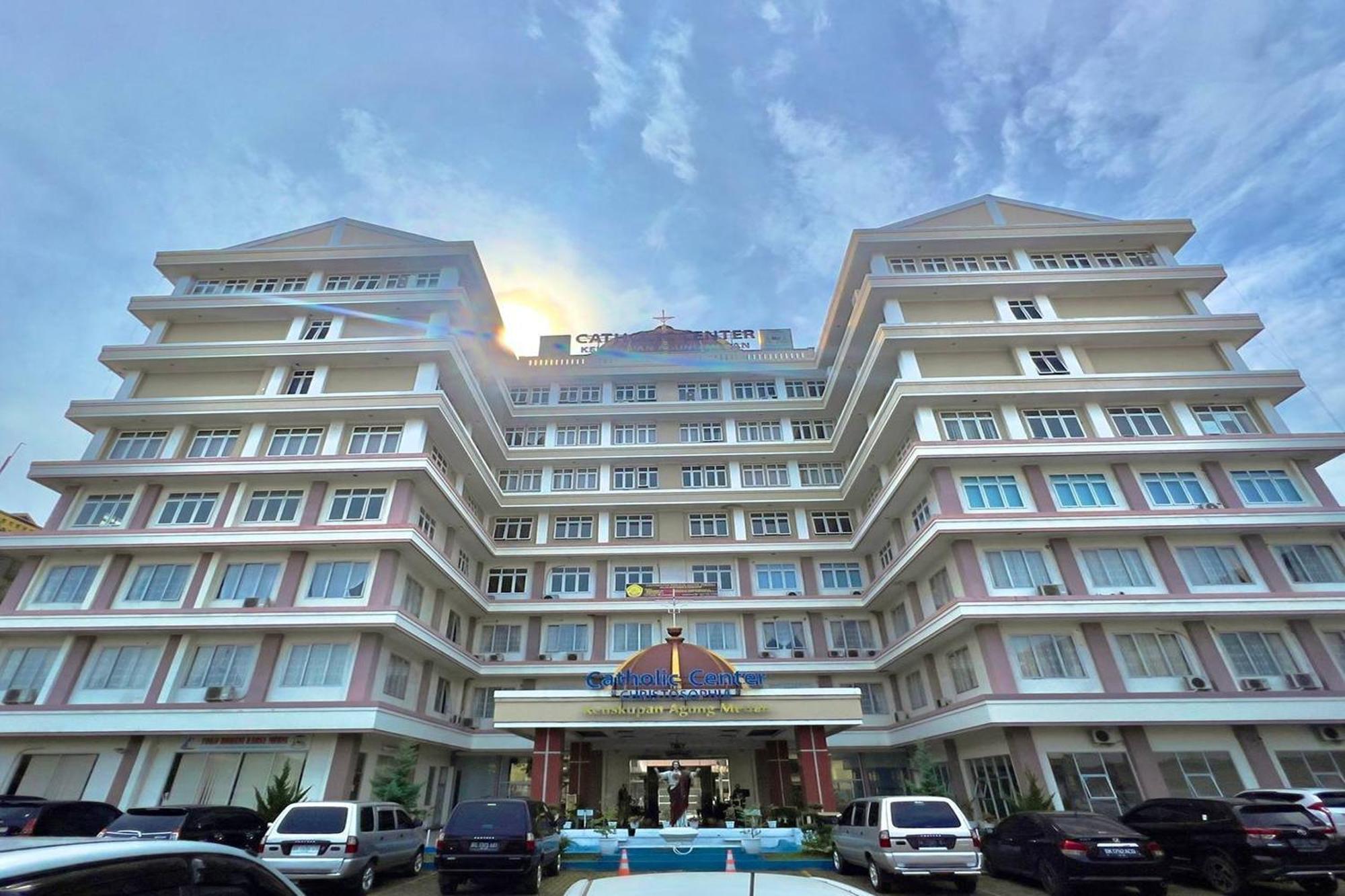 Ohulu Guesthouse Medan Buitenkant foto